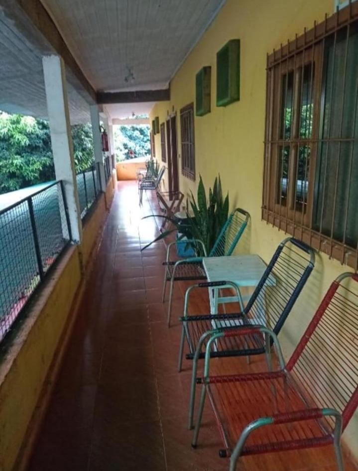 Hotel Y Residencial Amigos Puerto Iguazú Buitenkant foto